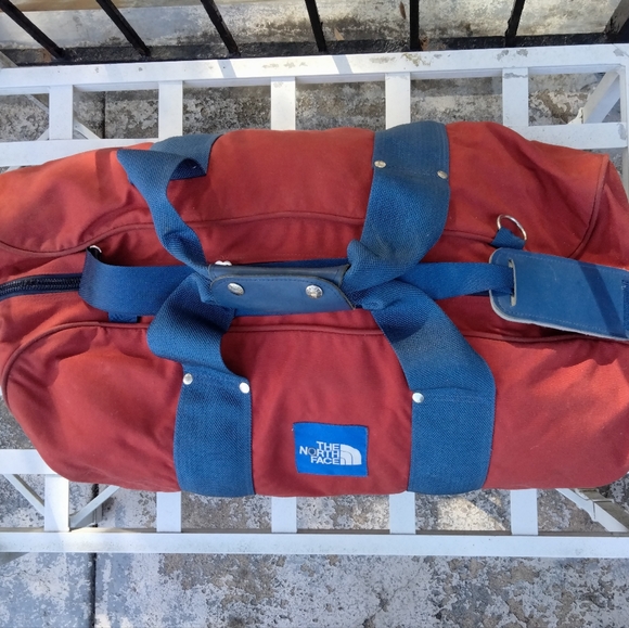 The North Face Base Camp duffle bag sz. L - Picture 14 of 15